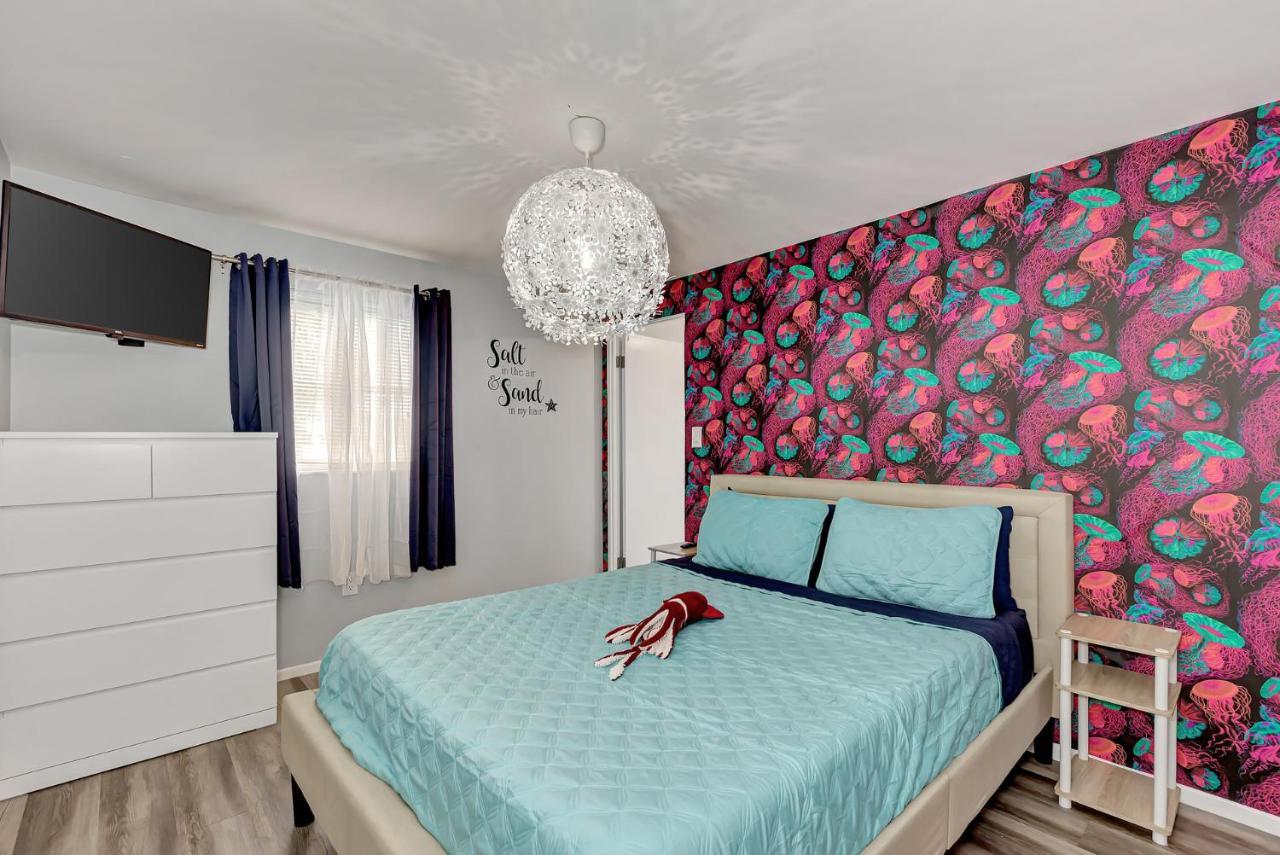 Mermaid House With Pool Jacuzzi Steps To Siesta Key Beach Sarasota Eksteriør billede