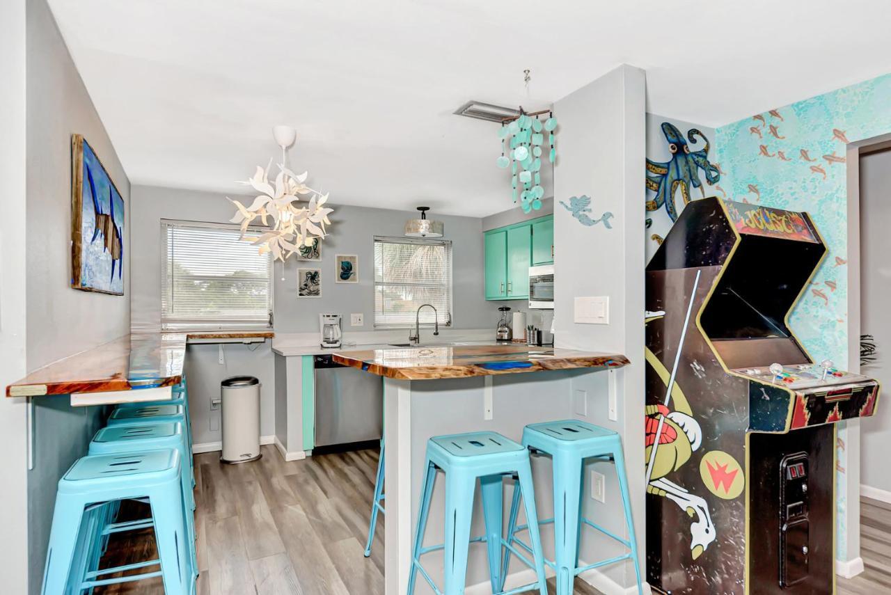 Mermaid House With Pool Jacuzzi Steps To Siesta Key Beach Sarasota Eksteriør billede