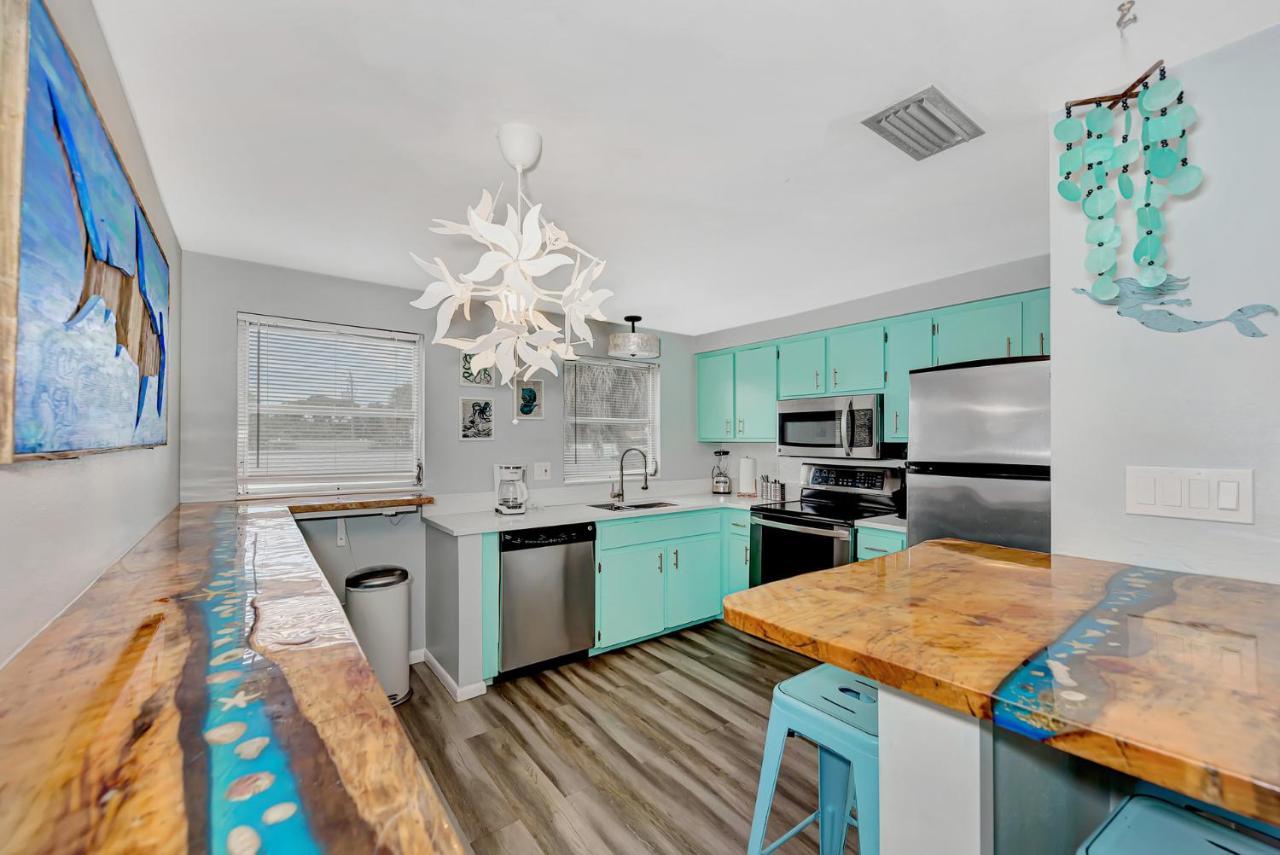 Mermaid House With Pool Jacuzzi Steps To Siesta Key Beach Sarasota Eksteriør billede