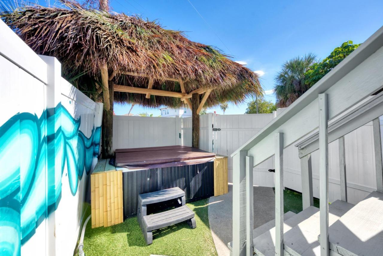 Mermaid House With Pool Jacuzzi Steps To Siesta Key Beach Sarasota Eksteriør billede